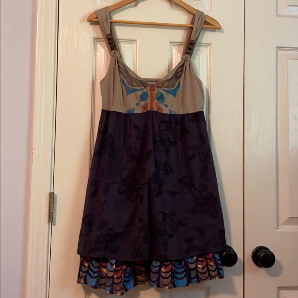 Sleeveless Layered Floral Print Dress in Gray and Navy